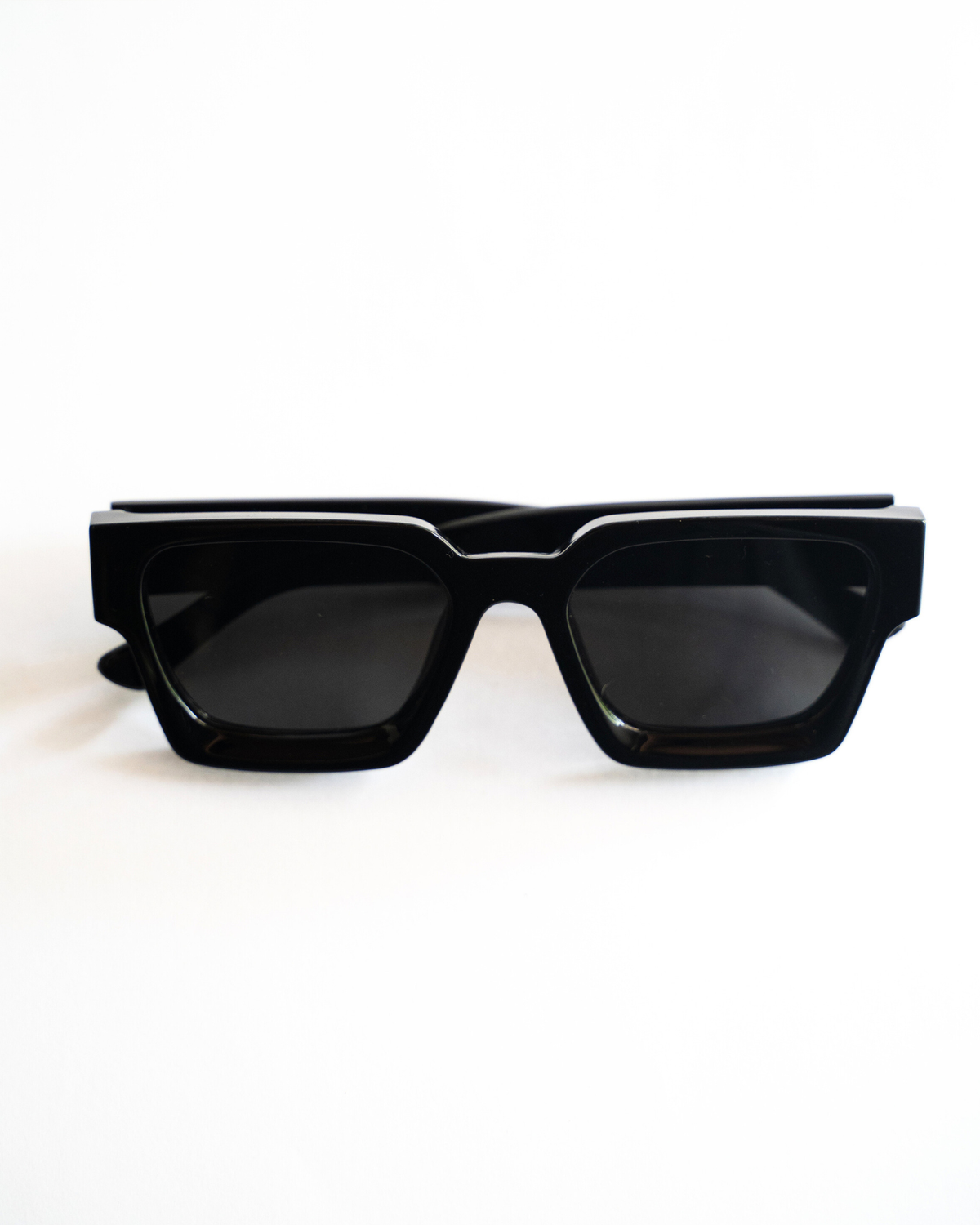 Tavi in Onyx